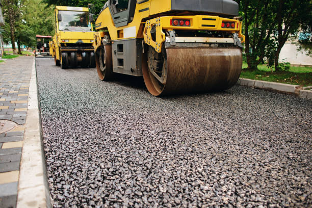 Best Driveway Paving Contractor  in Lees Summit, MO